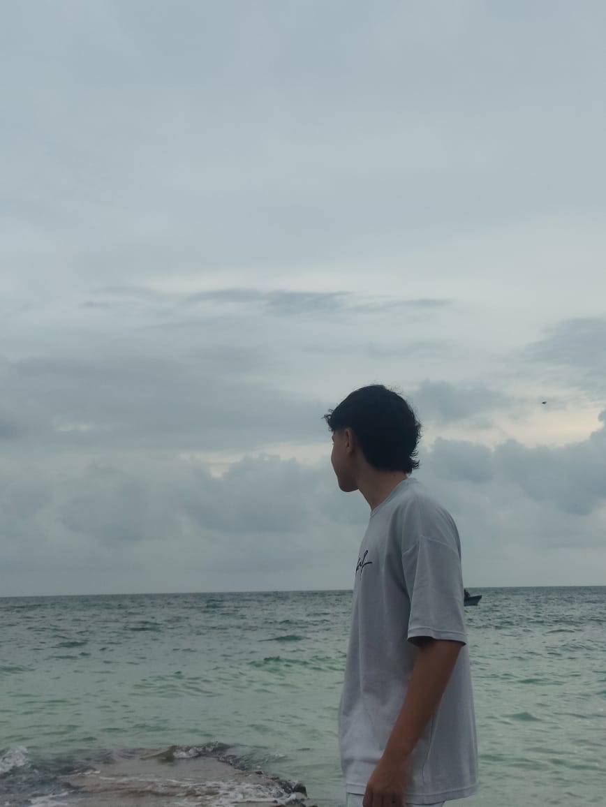 Isaac Marin - Socio & Communications Officer